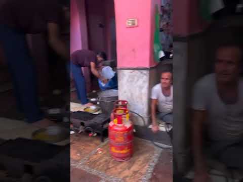 اوعى تاكل في الهند الفئران في كل مكان داخل مطعم هندي