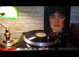 Sezen Aksu Albüm Yılı 1981 Albüm Ismi Ağlamak Güzeldir Şarkı Ismi Yak Bir Sigara Sezenaksu