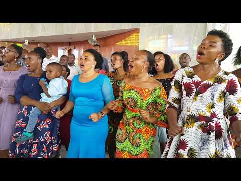 Mt Kizito Makuburi Tena Live Performance