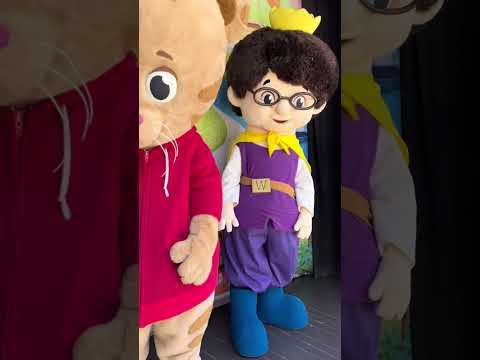 It S A Beautiful Day In The Neighborhood With Daniel Tiger And All Of His Friends It S A Beautiful Day In The Neighborhood With Daniel Tiger And All Of His Friends