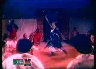 Noor Jahaan Jere Sheeshe Noon Thukrande Ne Flv