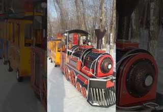 Паровоз готовится к отправке зарядится и можно ехать сиденья тёплые в вагонах говор Карагандинец