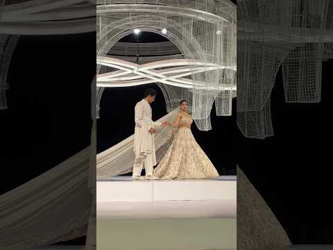 Janvi Kapoor Walk With Siddharth Janvikapoor Newsong