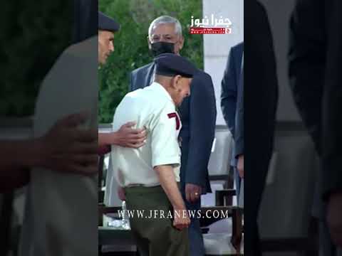 موقف طريف لجلالة الملك عند تكريم وكيل أقدم ضابط صف في الجيش الأردني