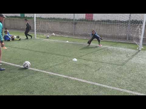 تدريبات حراس مرمي صغار