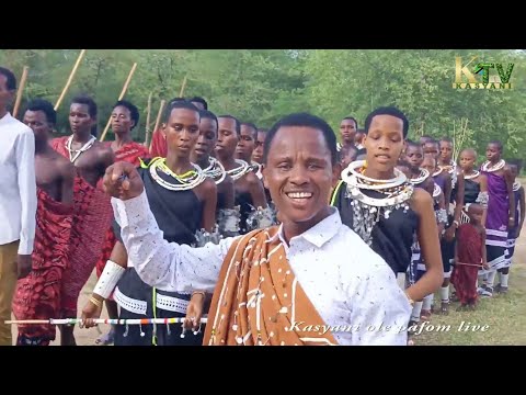 KASYAN OLE LWANDE AACHA WATU HOI KIINGIA TU UWANJANI NA KUSABABISHA WABURANI KUJIUNGA