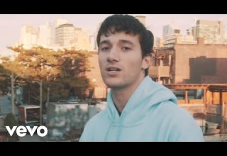 Jeremy Zucker Comethru Official Video