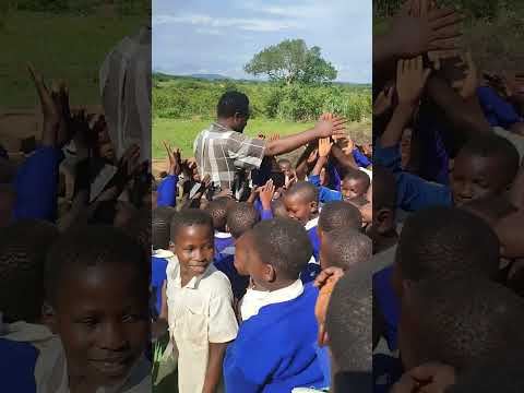 WANAFUNZI WAKUTANA NA NTEMI TAZAMA