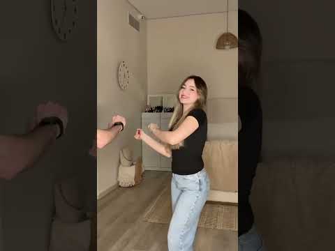 رقصة لانا محمد مع اخوها مصطفى ترند جديد