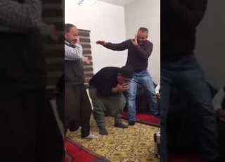 رجال كبار السن دمهم زي العسل مش هتبطل ضحك