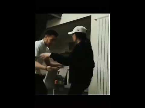 خــلــيــونــي يــاد نـاس الـى هـبـلـت مــعــاهــا