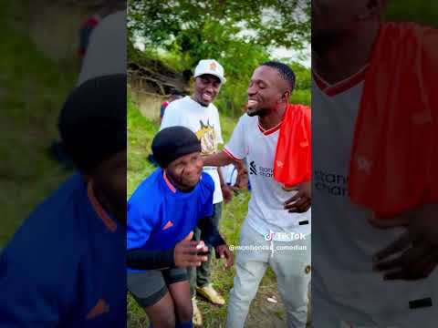 Mc Mboneke Ilaa Bangi Ni Mbaya