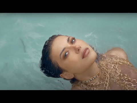 Malak Badawi Mesh Gaya Official Music Video ملك بدوي مش جاية