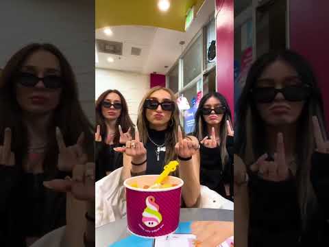 The Fact That She Didn T Put Up The Middle Finger Respecting The Young Audience Showing Them To Not