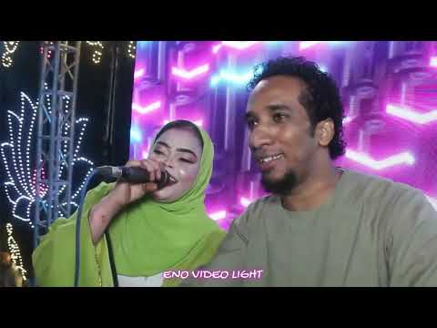 السلطان حمو اسماعيل والفنانه ناهد محجوب يا سايق البكسي السلطان حمو اسماعيل والفنانه ناهد محجوب يا سايق البكسي