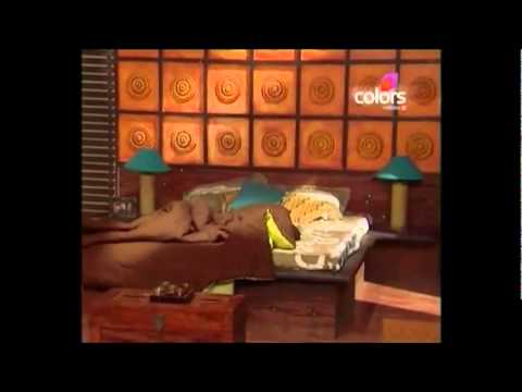 Dutta Scene237 Dutta Drunk At The Bar Chamaktay Chaand Song Sequence