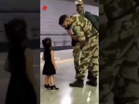 Watch Little Girl Was Seen Touching The Feet Of A Jawan