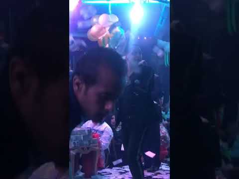 شوف نخنوخ في الكباريه بيعمل ايه بالفلوس لا حول ولا قوه الا بالله