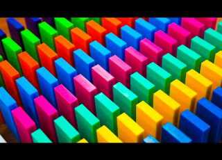 A Colorful Domino Day 3