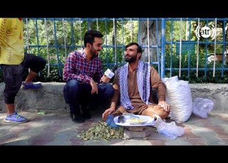 Selling Fresh Almonds At Zarnegar Park Kabul فروشنده بادام تازه در کنار پارک زرنگار