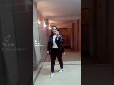 الفنانه انجي جمال