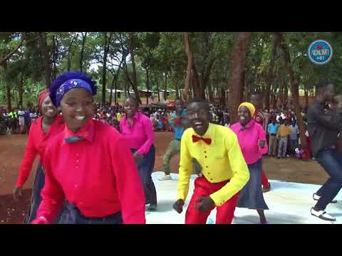 What This Singer Did Is Out Of This World Give Me A Look