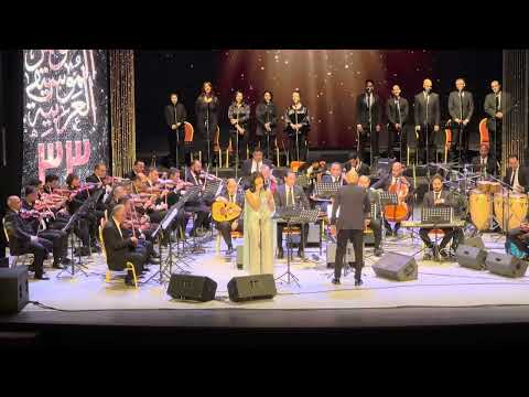 عازف القانون يبكي من تأثرة بالغنوة سيدة قلبي تفاصيليك بوسه مني ع الايد بصوت حنين الشاطر