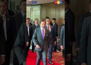 Sultan Of Brunei Spotted At The 47th ASEAN Summit