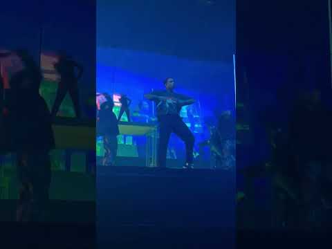 Left Right Lemme See You Do It Chrisbrown