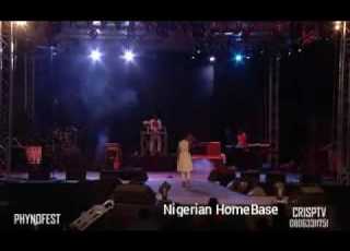  Flavour Seduced And Kiss Chidimma On Stage