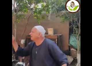 دكان الكلام في القرية بياع كلام لكن ليست اغنية صباح الشحرورة لأ ده بياع حكم ومواعظ علي مر الزمان