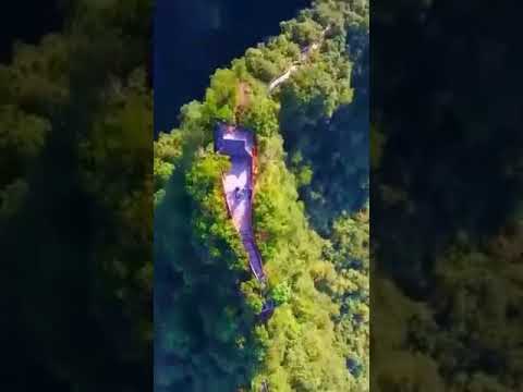 تمر بنا الايام سرعه كأننا نرى سرعة الايام كالبرق أن برق