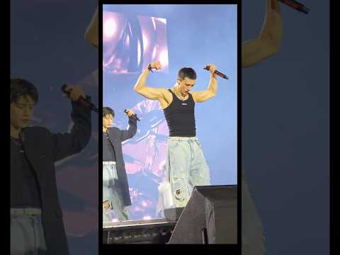 Maniac Hyunjin Fancam DominATE Mexico City Day 2 Hyunjin