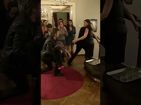 نهال دائما مغمى عليها مسلسل العشق الممنوع AşkıMemnu BehlülBihter Berensaat Shorts