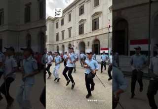 عرض عسكري مهيب من طلاب المدرسة السعيدية في أول أيام الدراسة