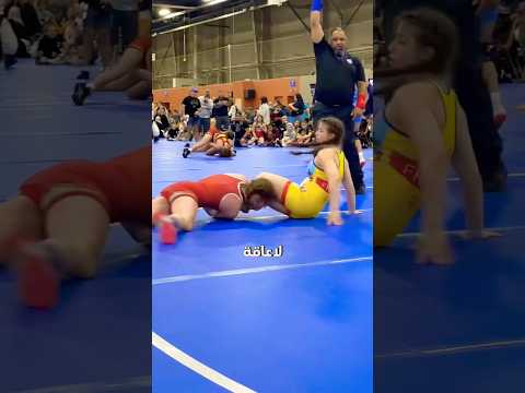 تقنية محظورة في مباراة مصارعة
