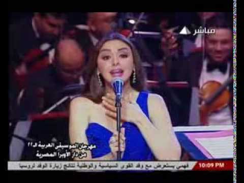 أنغام بوسة على الخد ده يا عيون ماما أنت مهرجان الموسيقى العربية 2013 أنغام بوسة على الخد ده يا عيون ماما أنت مهرجان الموسيقى العربية 2013