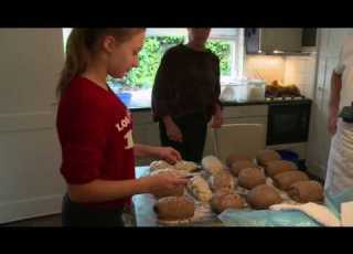 043 Bakhuisje 6 Brood Bakken