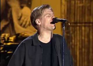  Bryan Adams Run To You Live