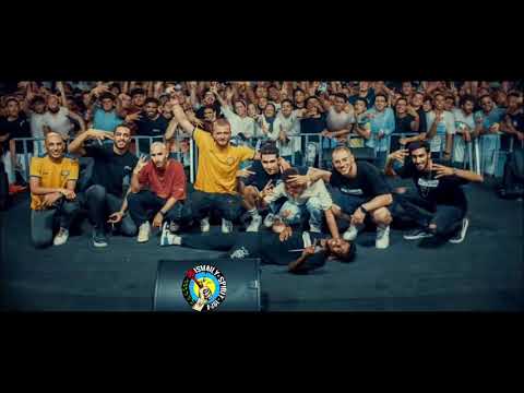 مروان موسي انا اسمعلاوي يعني الازرق والأصفر