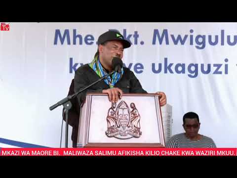 MAORE RESIDENT MRS MALIWAZA SALIMU DELIVERED HER CRY TO THE PRIME MINISTER MAORE RESIDENT MRS MALIWAZA SALIMU DELIVERED HER CRY TO THE PRIME MINISTER
