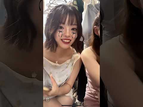 Beautiful The Hostess On The Left Tiktok Live 4K