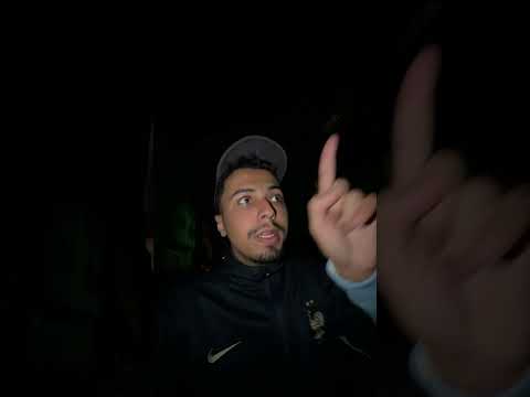 الحلاق مابقاش كيجاوب كنصوني ليه ماكيجاوبش الحلاق مابقاش كيجاوب كنصوني ليه ماكيجاوبش