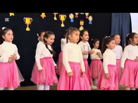 يد تعطي ويد تبني