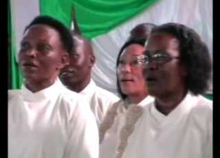 WANADAMU TUNAPOTEA KWAYA KUU MBEZI BEACH LUTHERAN CHURCH