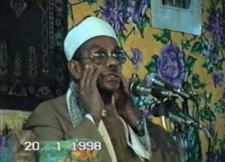 الشيخ محمود حسانين الكلحى حفلة اسنا ال اللبيدى 1998 جزء2