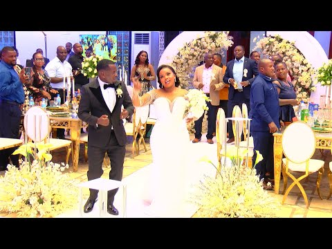 Maharusi Wakiingia Wedding Of Emmanuel Hellen