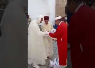 شاهد الابداع الجديد في نحر الاضحية بالمغرب طقوس مخزنية تطرح سؤال الشرعية