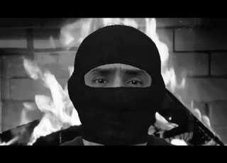 سفاحة في جسد رجل كيف