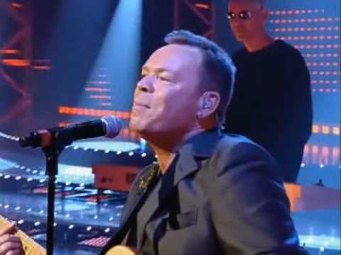 Ali Campbell Red Red Wine Live